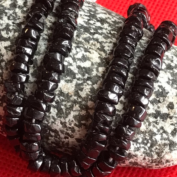 Black Spinel 5X3mm - Picture 8 of 10